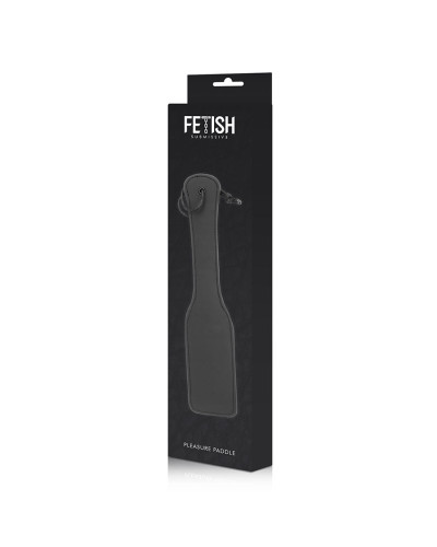 fetish submissive fusta cuero vegano